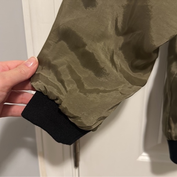 ZARA Reversible Lightweight Jacket-Olive Green & Black - Picture 2 of 8